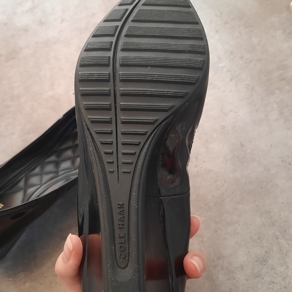 Cole Haan Black Slip On Wedge Shoe - Picture 9 of 10